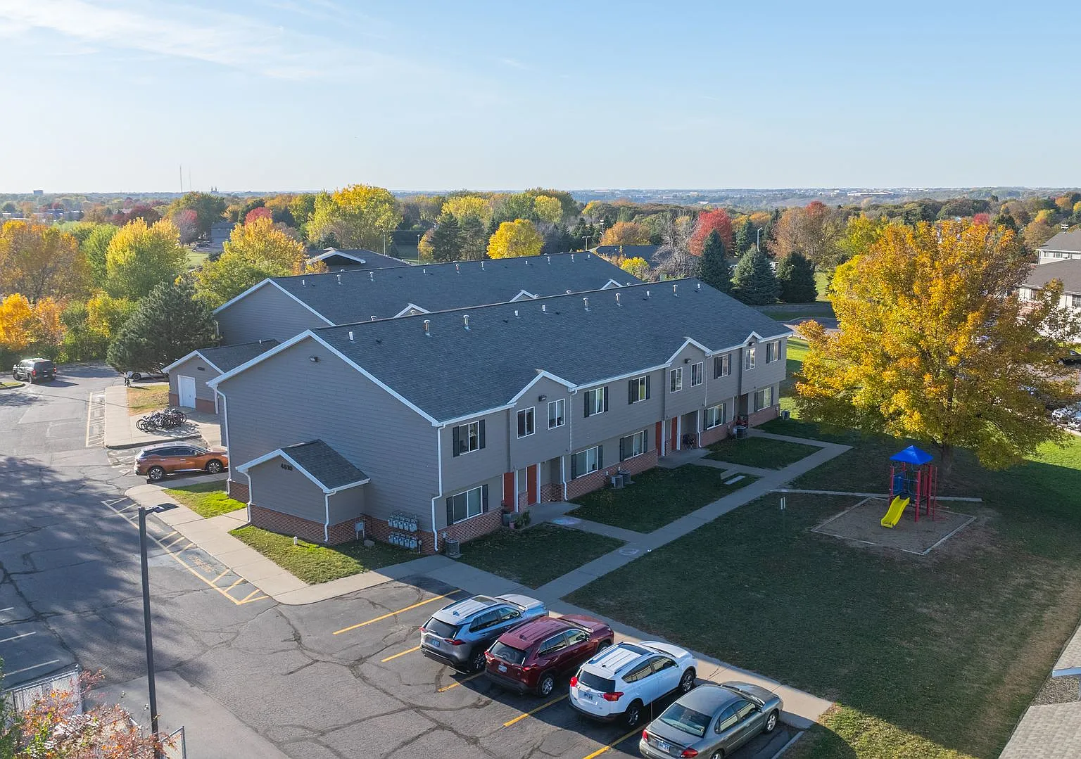 Quail Hollow Townhomes — Photo 1