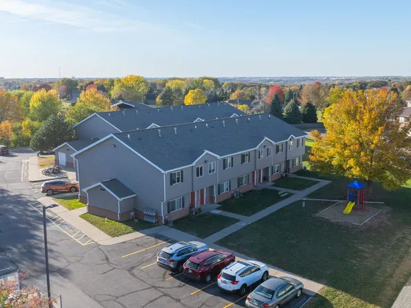 Quail Hollow Townhomes