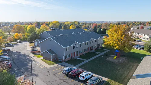 Quail Hollow Townhomes Photo 1