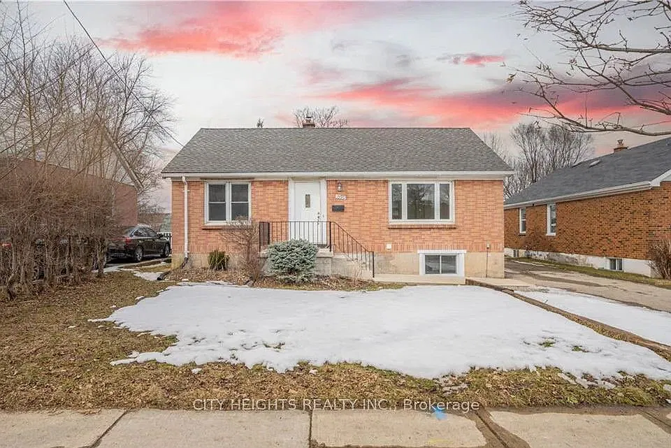1590 Hartlet St #MAIN