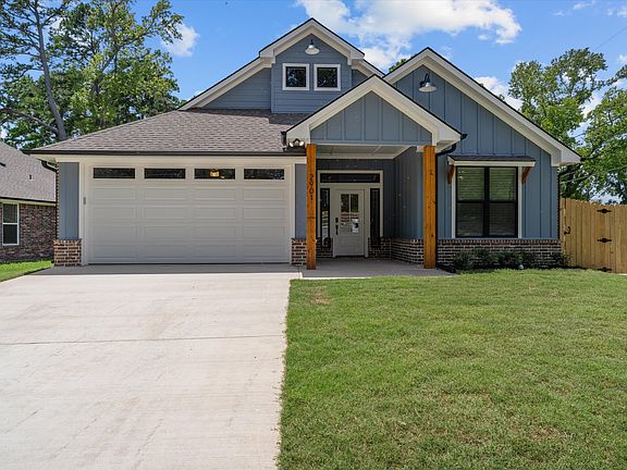 2nd image of 2901 Medina Dr