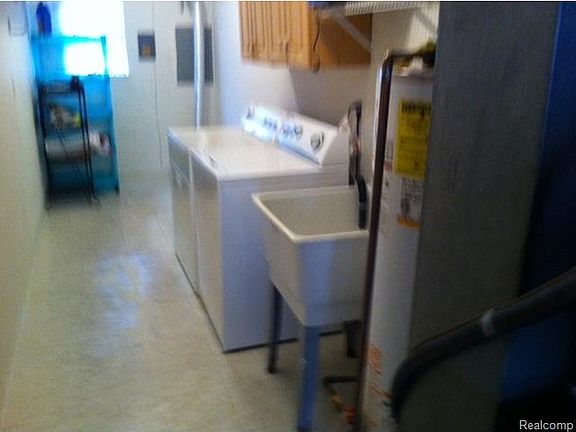 4th image of 25997 Franklin Pointe Dr #1