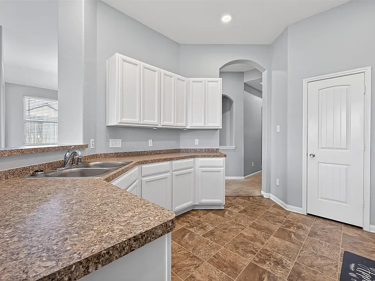 13922 Katlin Rd — Photo 21