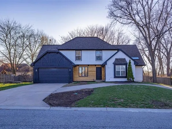 11015 W 120th Ter, Overland Park, KS 66213