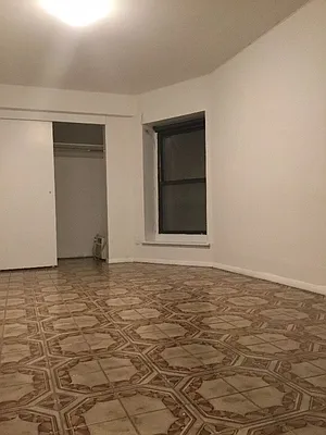 Rented by Upton Realty Group | media 27