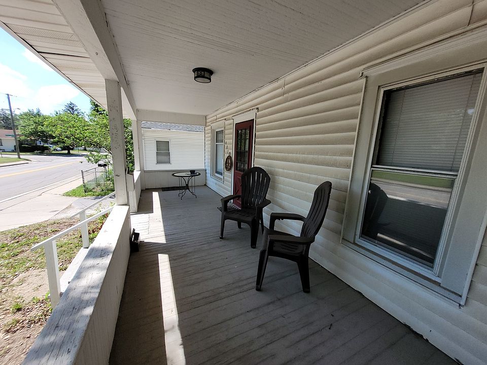 407 N Briggs St, Joliet, IL 60432 Zillow