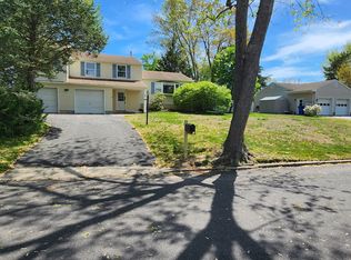 861 Somerset Dr, Toms River, NJ 08753
