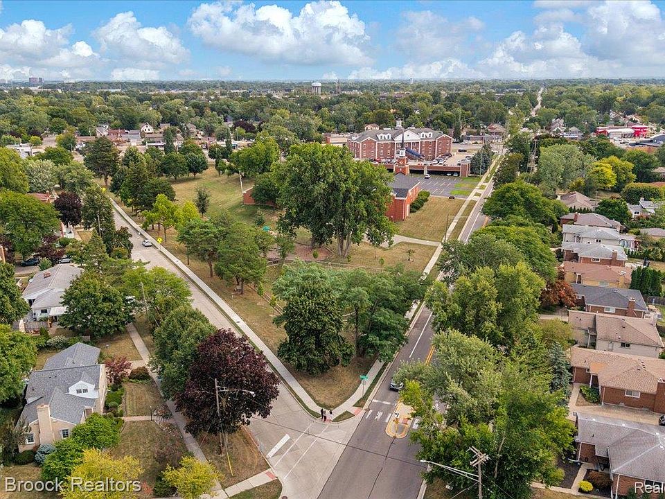4151 Arlington Dr, photo 30