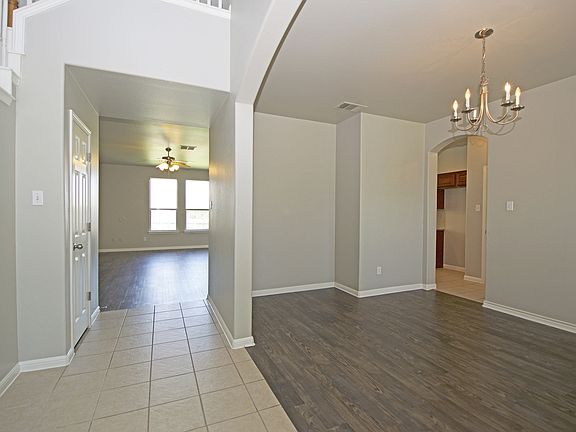 5th image of 6800 Cromarty Ln