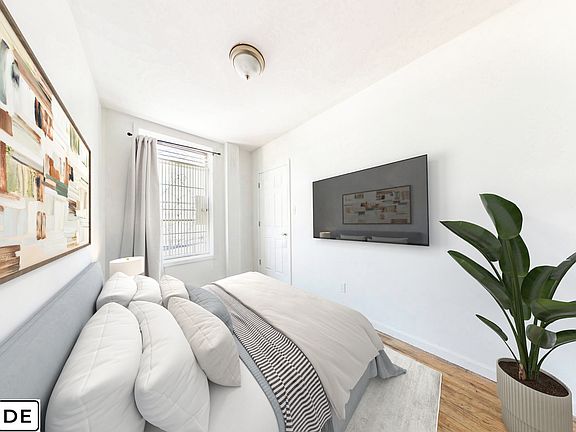 2nd image of 163 E 92nd St APT 26