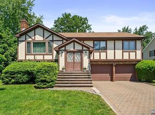 620 Alacci Way, Westwood, NJ 07675
