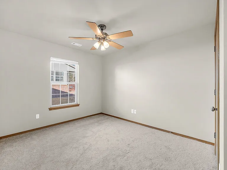 2970 W Old Farmington Rd — Photo 16
