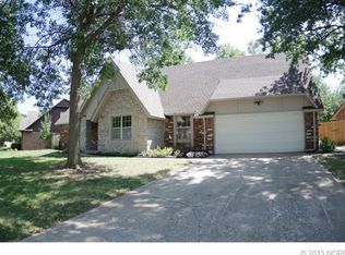 8456 E 64th Pl, Tulsa, OK 74133