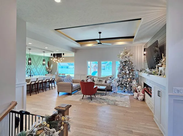 11602 S 116th St, Papillion, NE 68046