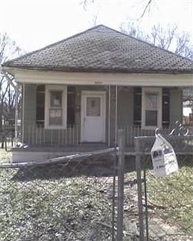 2nd image of 2201 Troup Ave