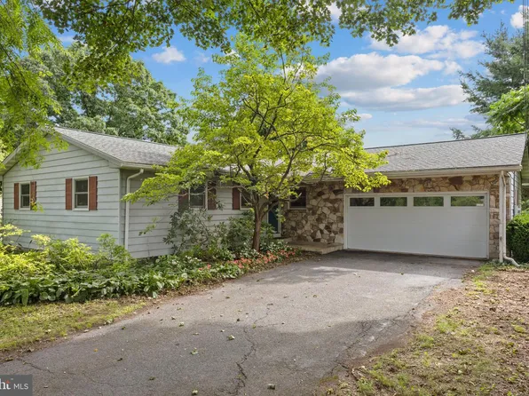 10 Nittany View Cir, State College, PA 16801