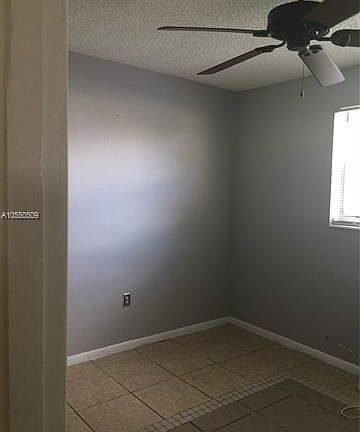 4th image of 311 SW 68th Blvd