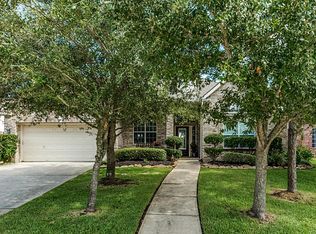 12710 Robins Crest Dr, Tomball, TX 77377