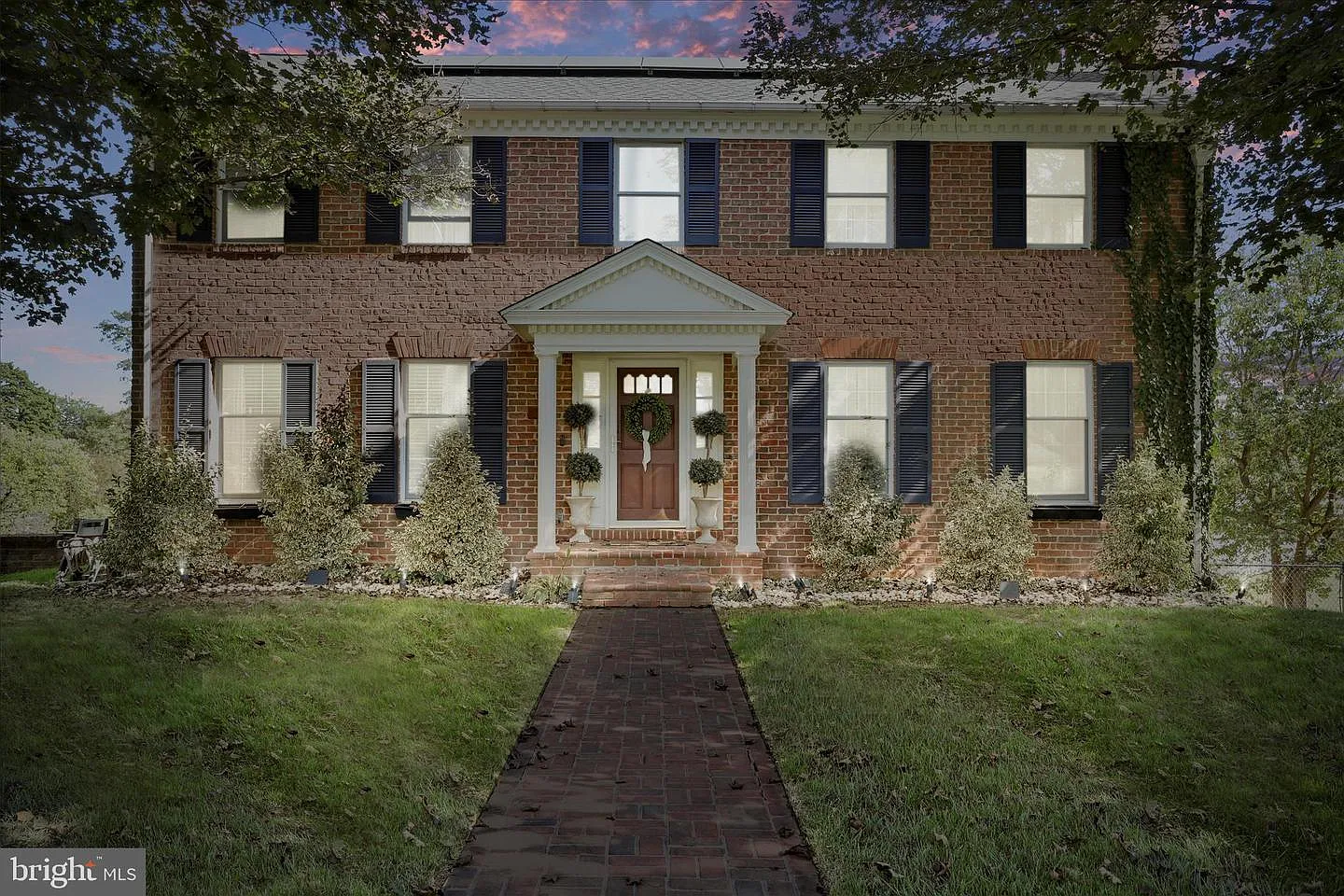 305 N Red Hill Rd photo 1
