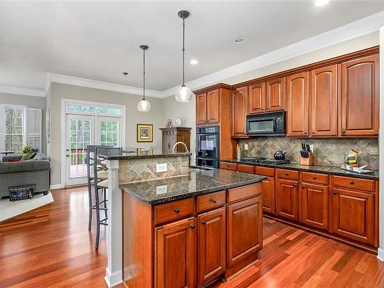 3449 Kiveton Dr — Photo 2
