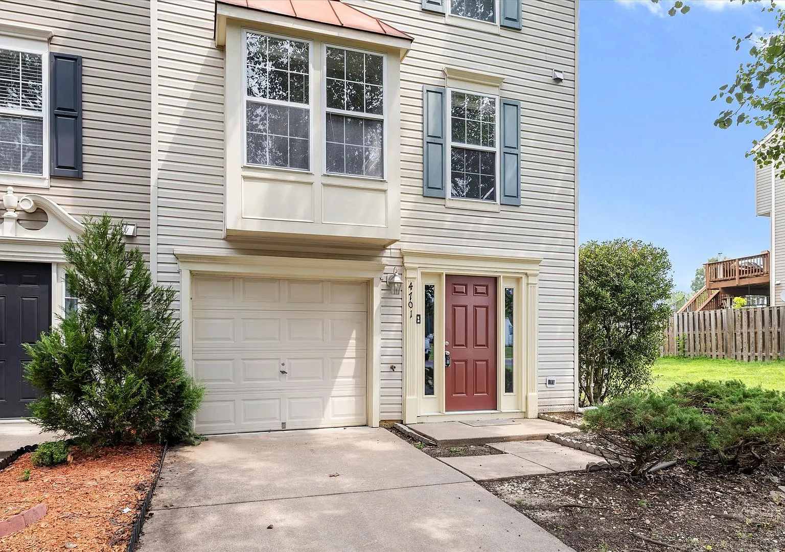 End-Unit Townhome in Spotsylvania! — Photo 4