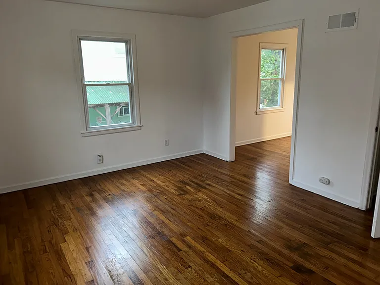 5839 Bellefontaine Ave — Photo 4