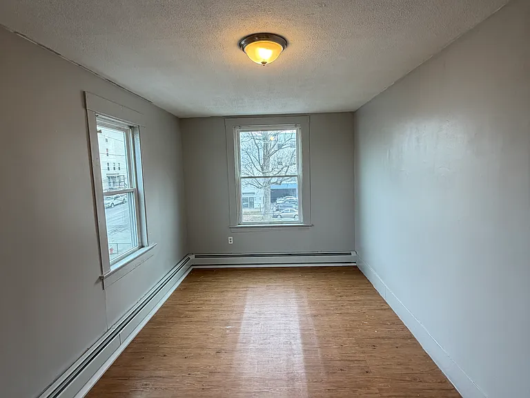 39 Knox St #9 — Photo 13