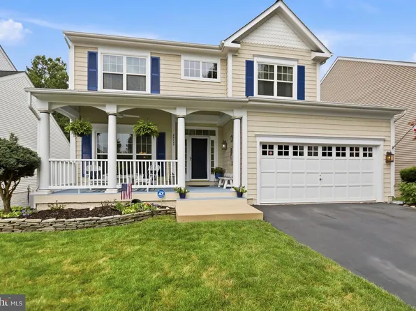 26025 Rachel Hill Dr, Chantilly, VA 20152