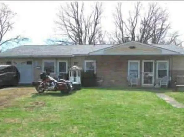 1127 Frisbie Blvd, Springfield, MI 49037