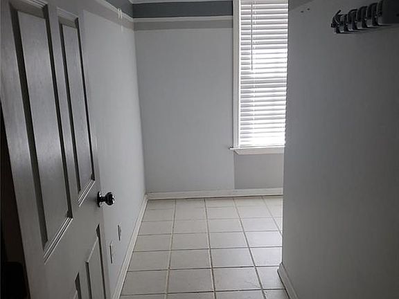 5th image of 5953 Bradford Ln