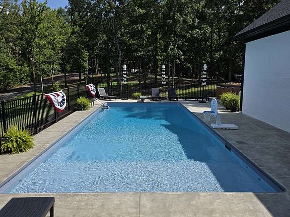 5th image of 76 Muirfield Way