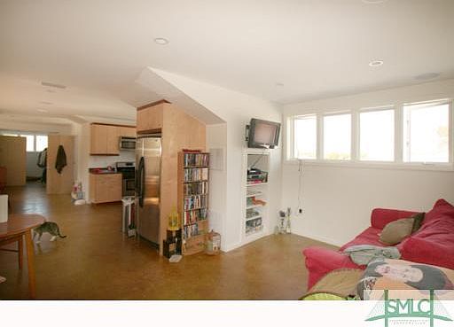 3rd image of 315 W Lorch Street #C