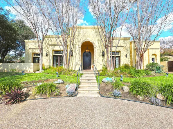 3102 Fair Oaks Ct, Laredo, TX 78045