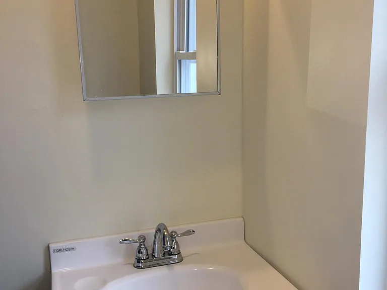 923 S 19th St #2F — Photo 14