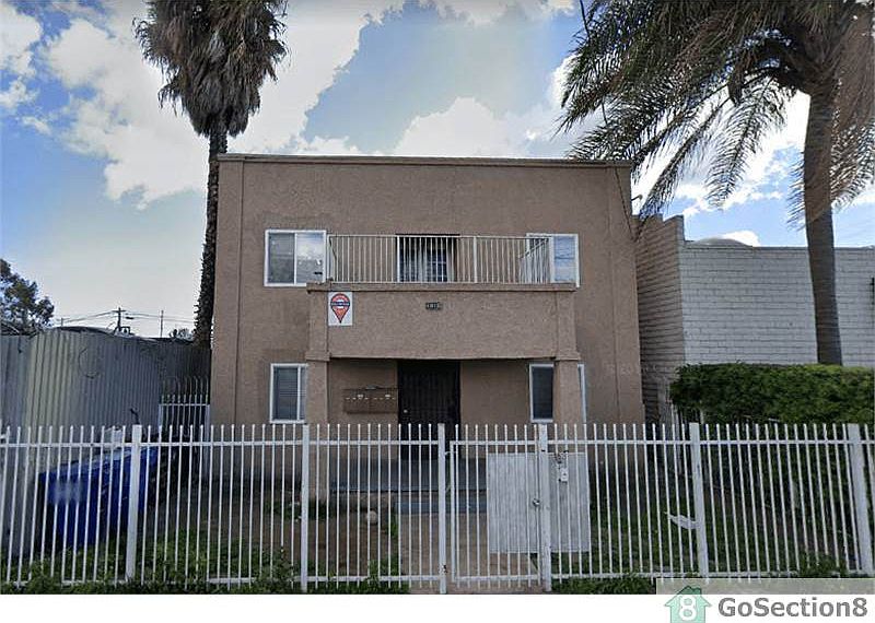 1st image of 1010 E Anaheim St APT 5