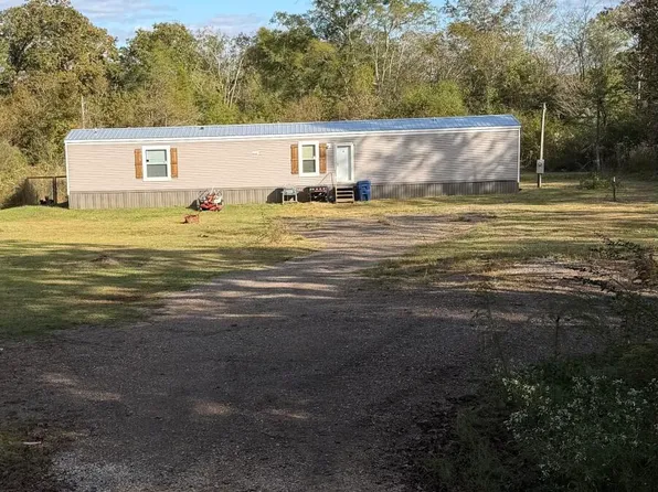 3237 Blossom Hill Rd, Morton, MS 39117