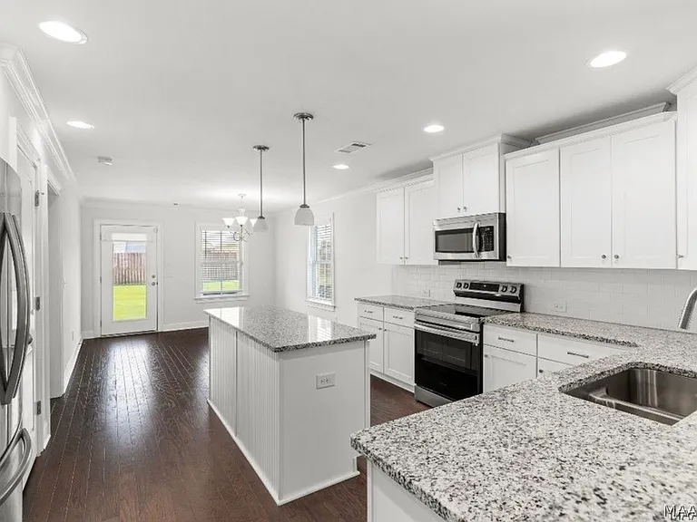 211 Lee Audis Ln — Photo 14