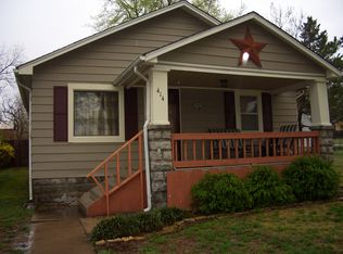414 College St, Winfield, KS 67156