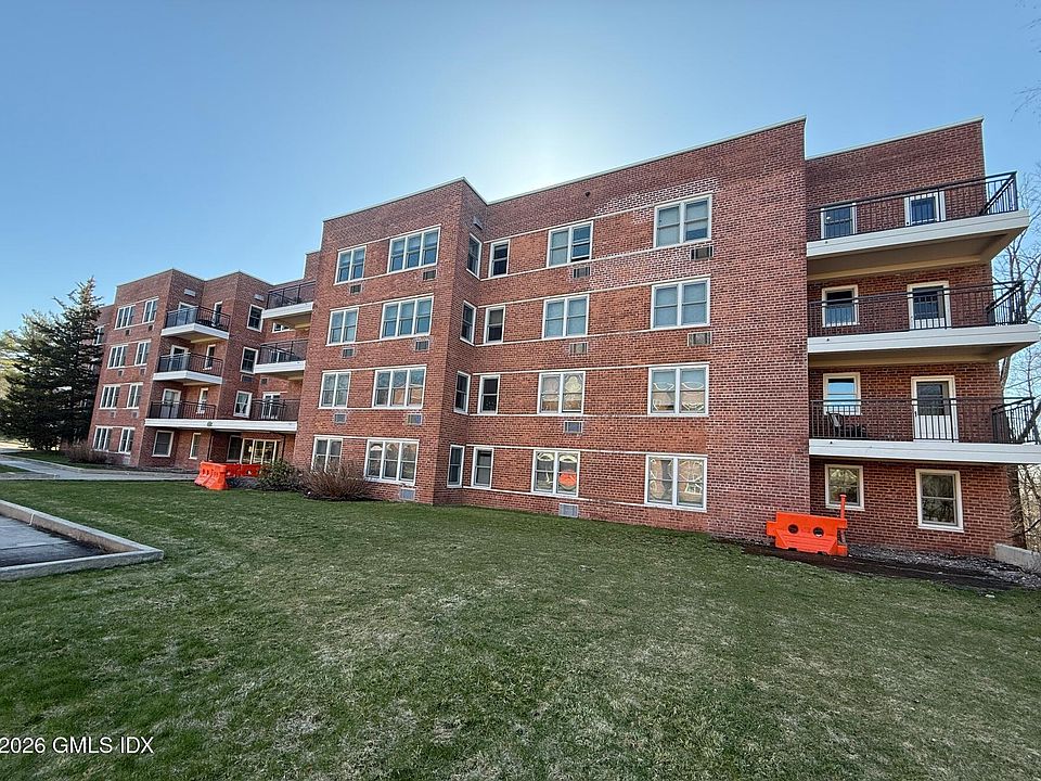 1st image of 50 Lafayette Pl APT 2H