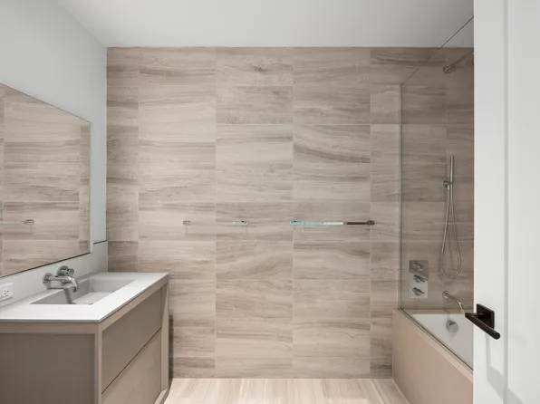 225 West 17th Street image 9 of 11