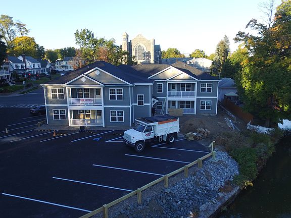 2nd image of 112 Broad St #8