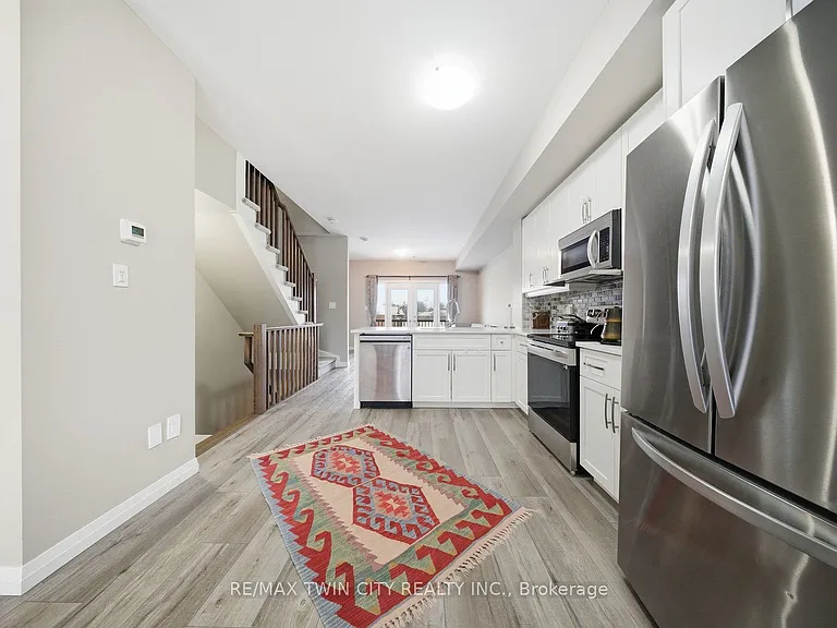 720 Grey St #46 — Photo 10