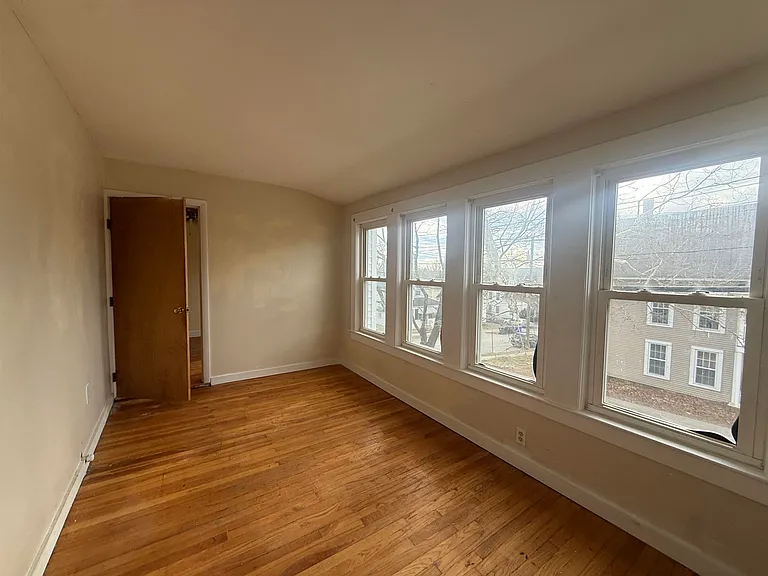 442 Merrimack St #2W — Photo 3