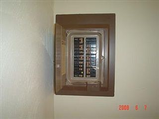 4th image of 1223-225 Heritage Dr