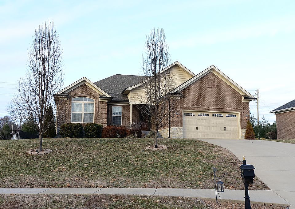 1st image of 1077 Heritage Way