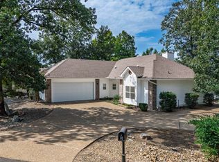 3 Disfrutar Ln, Hot Springs Village, AR 71909