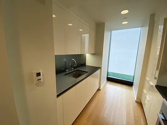 Rented by Furumoto Realty of New York City Inc | media 20