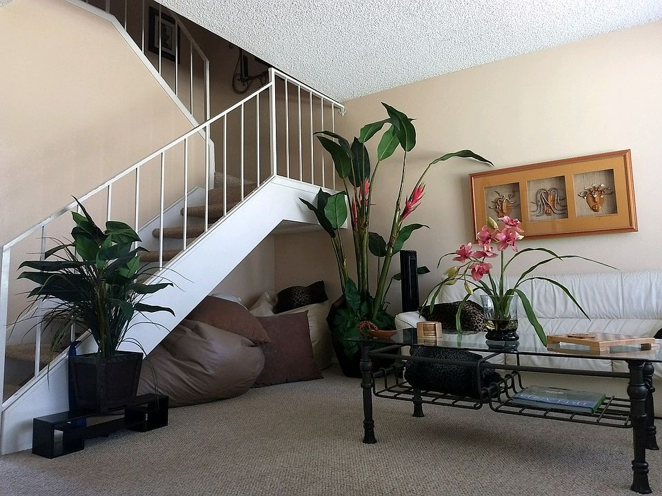 1st image of 1605 Grant Pl