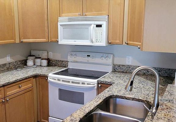 3rd image of 131 Portside Ave Unit 103