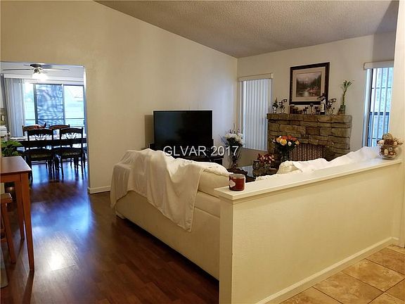 4th image of 671 Almondale Ave